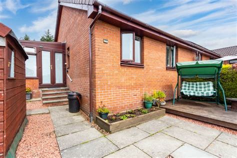 With good sized bedrooms, an open plan diningliving area, views to the Campsie&39;s and a private rear garden, this home is bound to be popular on the open market. . Two bedroom bungalows for sale balloch cumbernauld